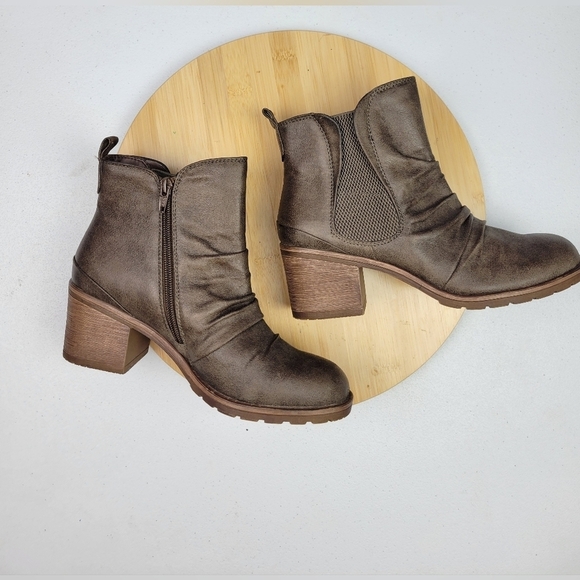 Bare Traps Womens DRENNAN Closed Toe Ankle Chelsea Boots Size 7M - Picture 10 of 14